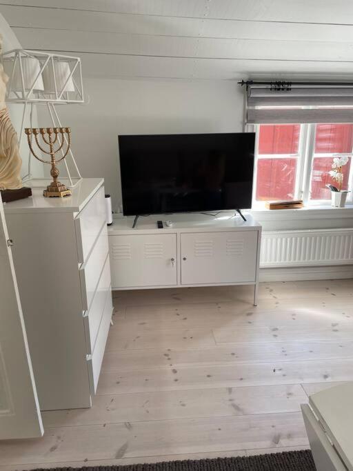 Historisk Charm I Hjaertat Av Gamla Stan Kalmar Villa Ngoại thất bức ảnh